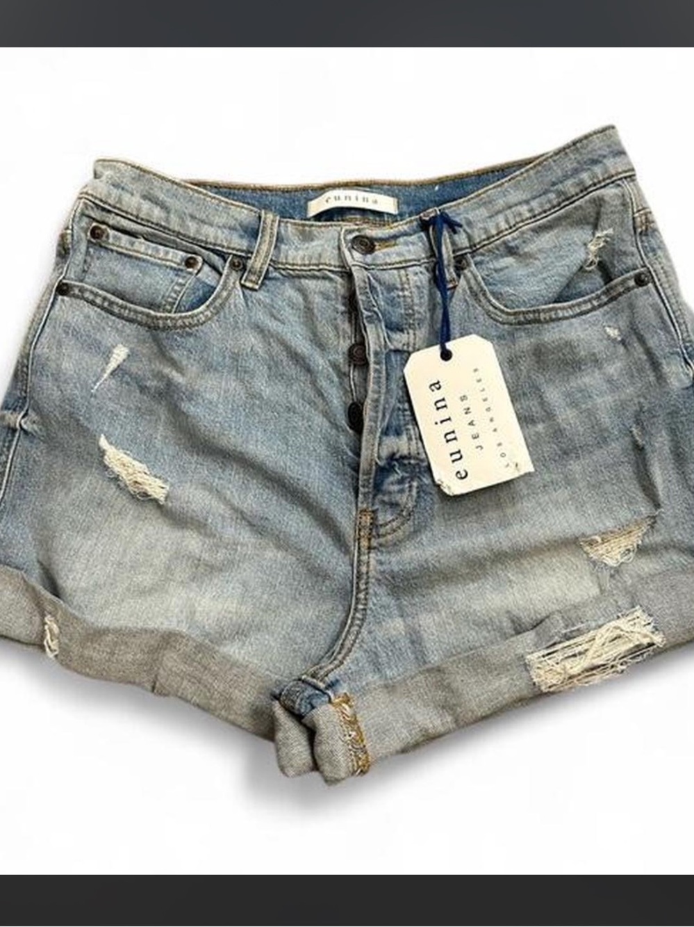 NWT Eunina Olivia Ultra High Rise Distressed Mom Shorts Women’s Size Medium